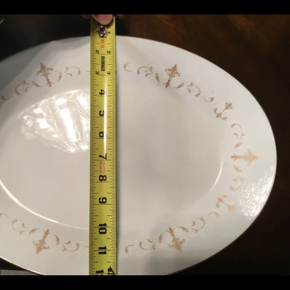 NORITAKE COURTNEY VINTAGE DINNER  8 PLACE‎ SETTING + 4 PC HOST SERVICE